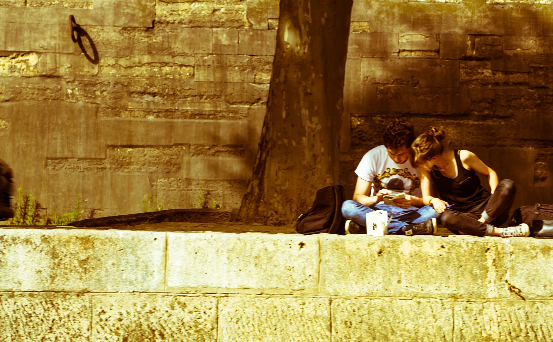 On the banks of Seine - Image 17